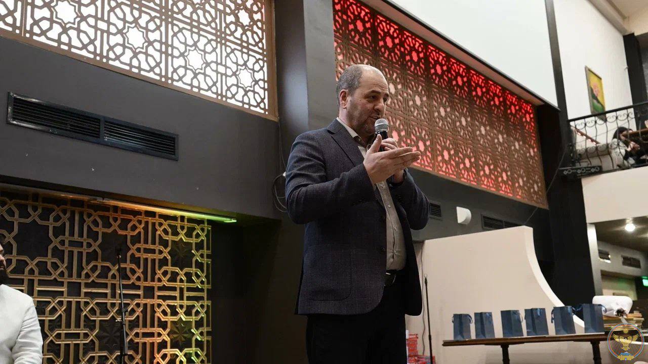 Сохраняя язык, сохраняем народ: Васиф Гасанов о проектах ФЛНКА