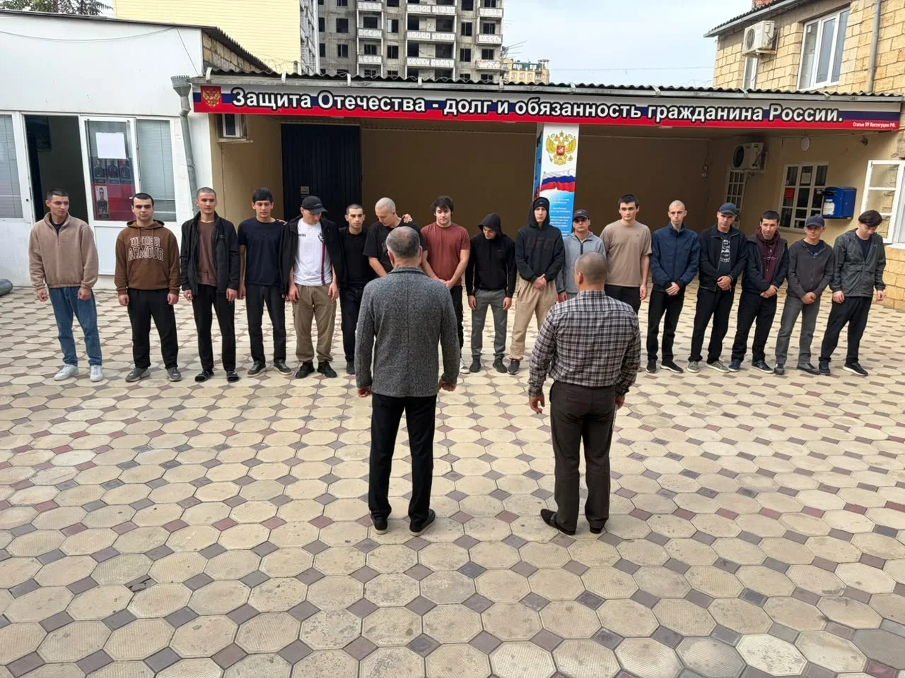 Из Дербента за три дня отправили 44 новобранца