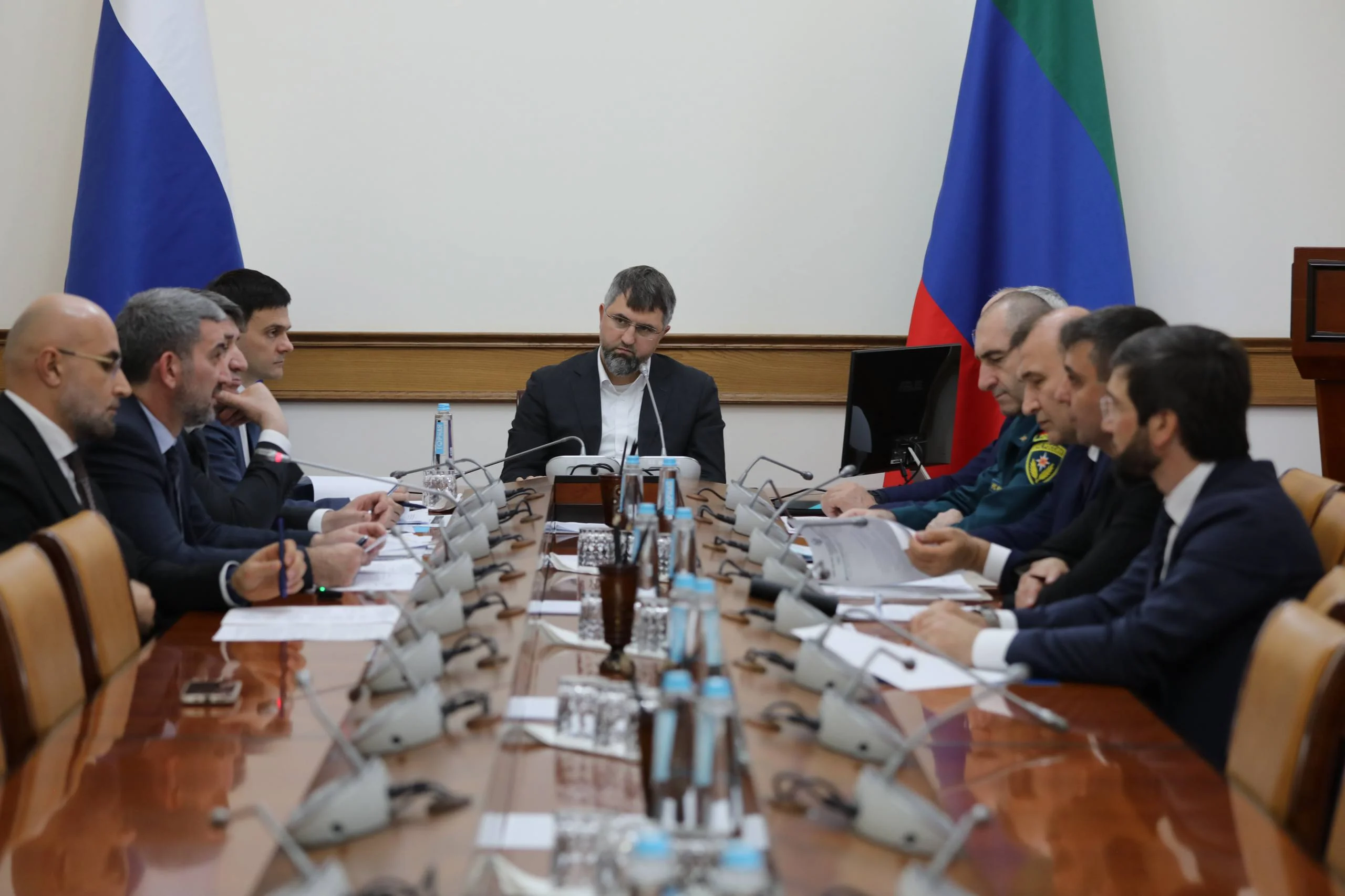 Рамазанов провел совещание по защите подстанций от подтоплений