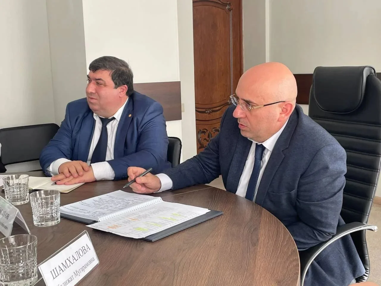 Вице-премьер Дагестана обсудил проблемы двух отраслей