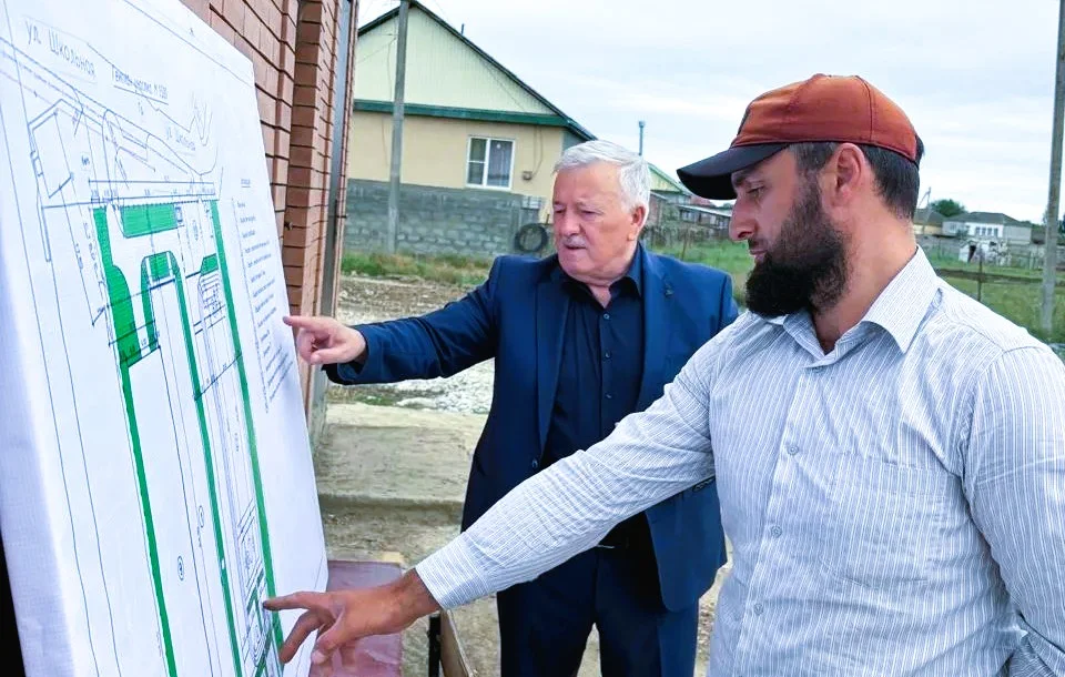 Галип Галипов проинспектировал строительство модульной школы в селе Цияб Цилитли