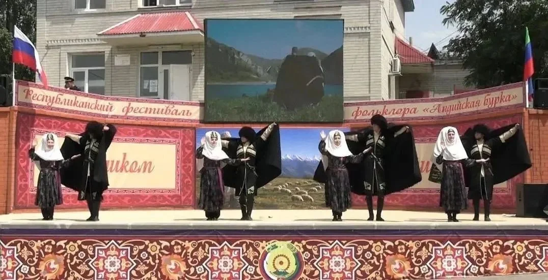 «Андийская бурка» снова собрала Дагестан
