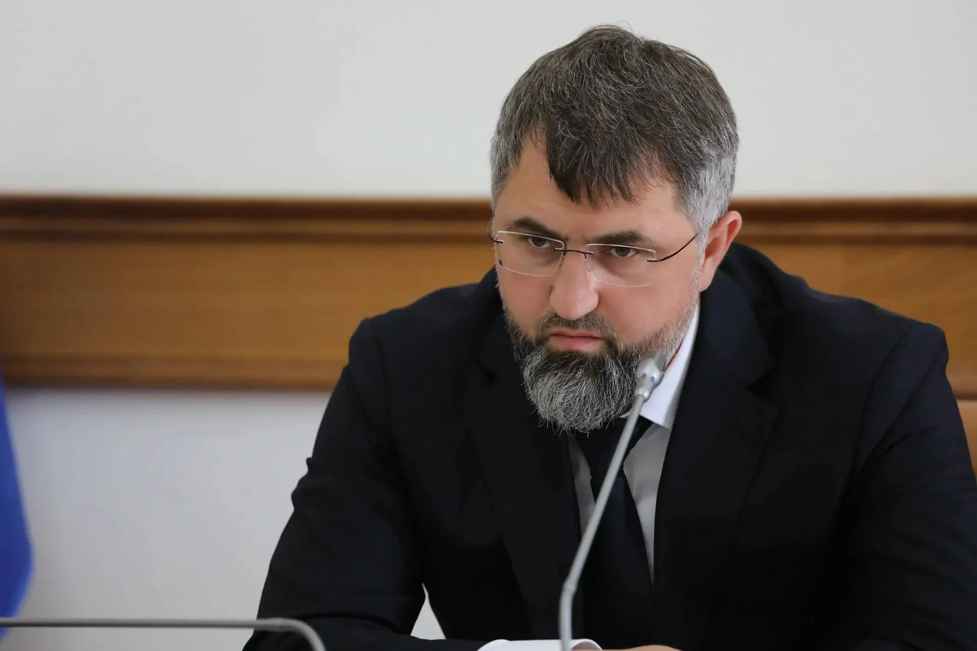 Рамазанов потребовал от чиновников Дагестана перейти на «стандарт результата»